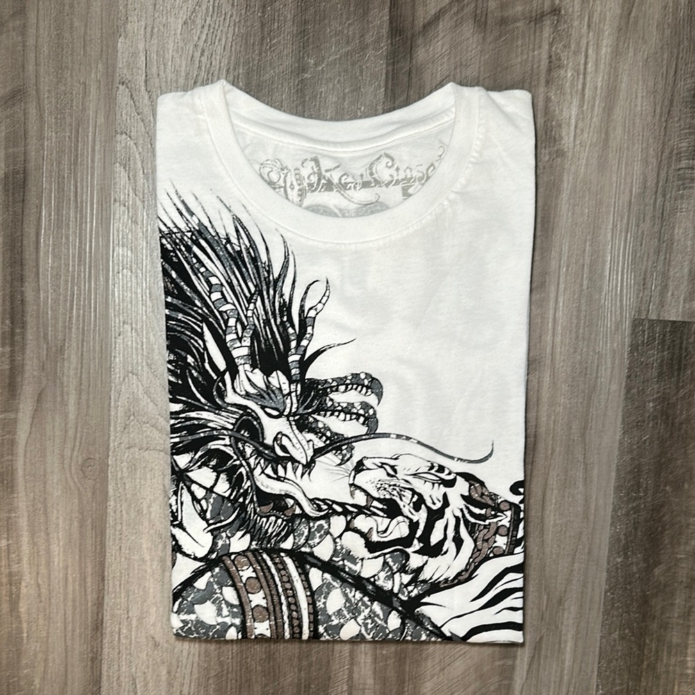 Key Closet Guard Yourself and Soul Dragon Tee (NWOT)  - Medium
